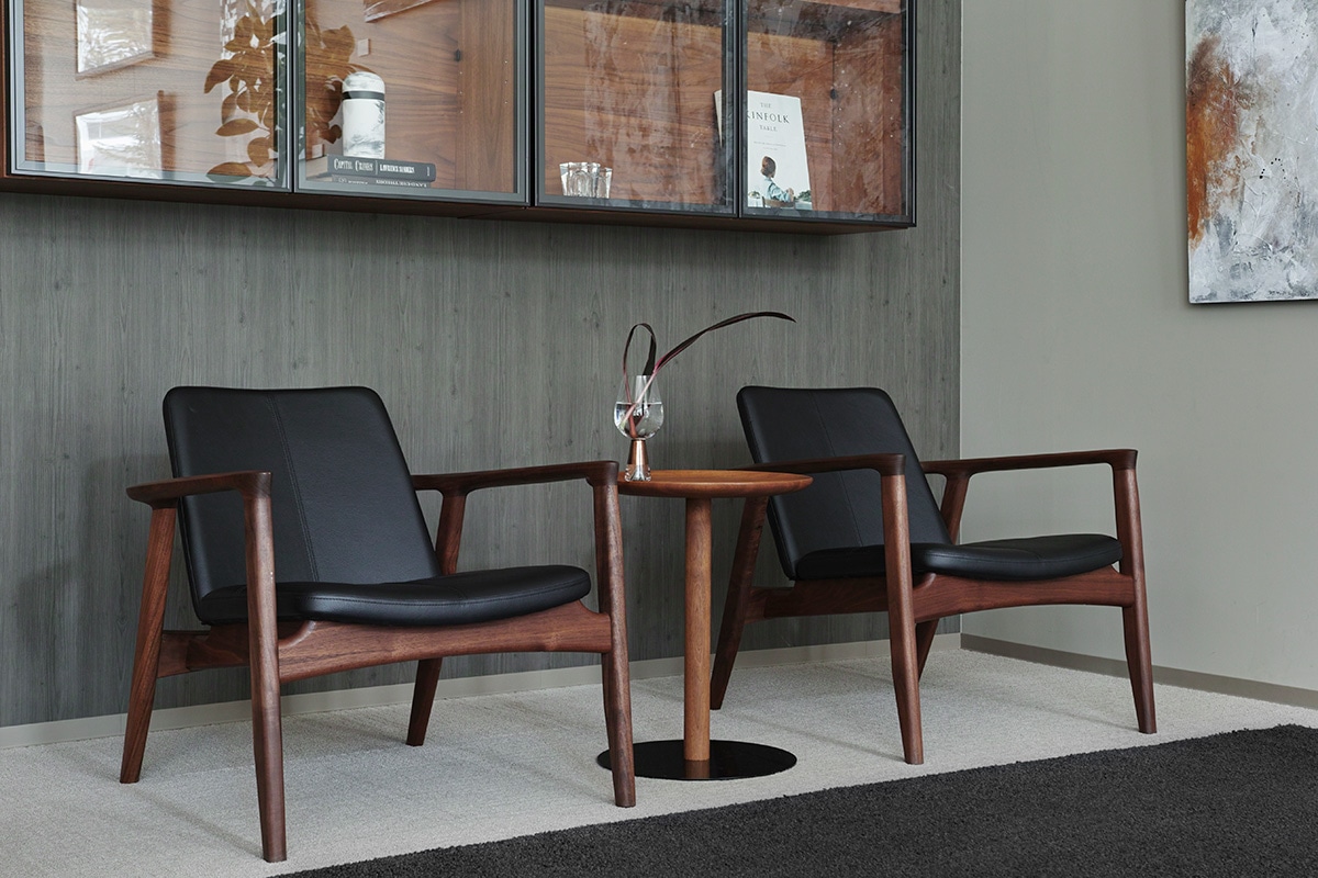 YU UT5 SIDE TABLE