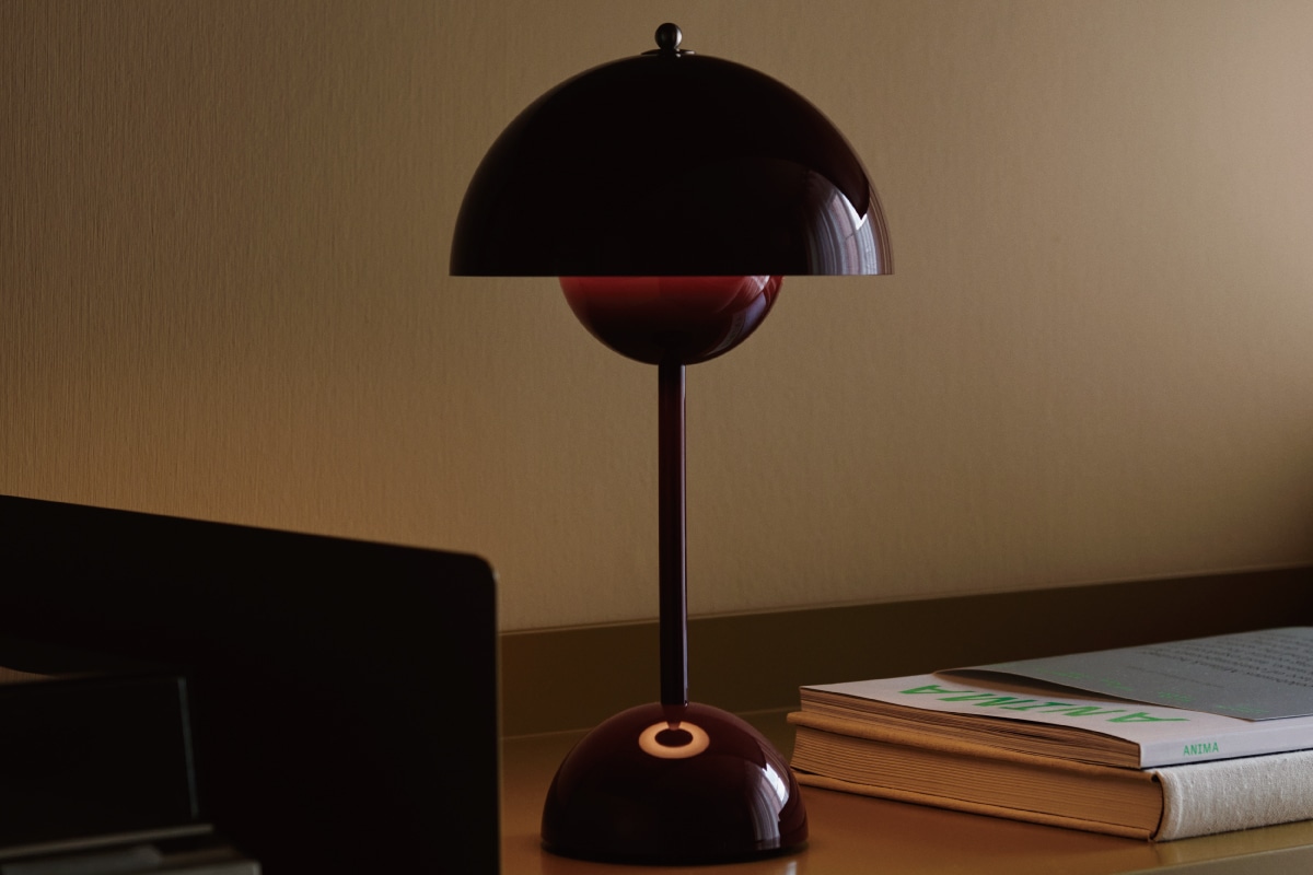 &Tradition | FLOWERPOT PORTABLE VP9 Dark Plum