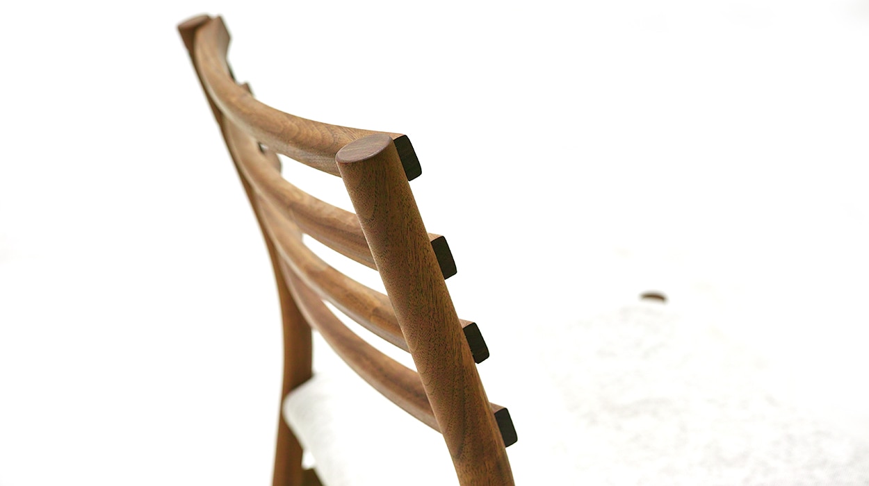 YU UC8 DINING CHAIR