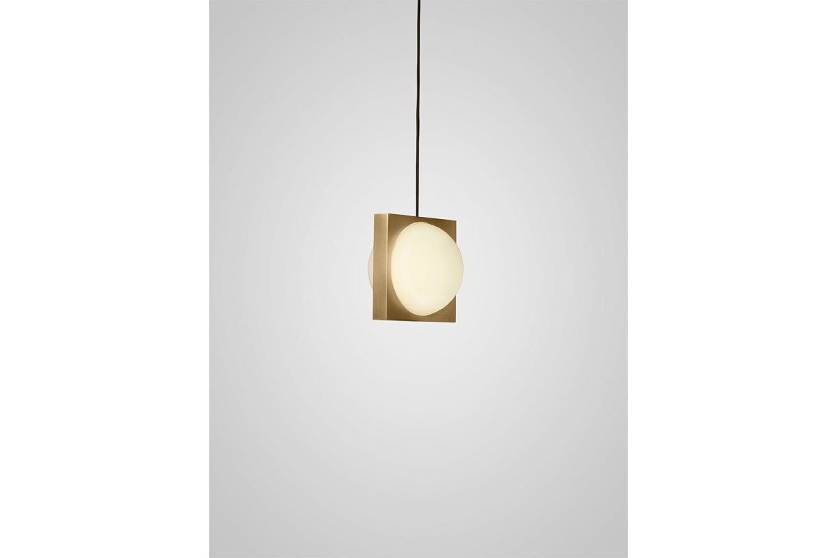 BRUSHED BRASS