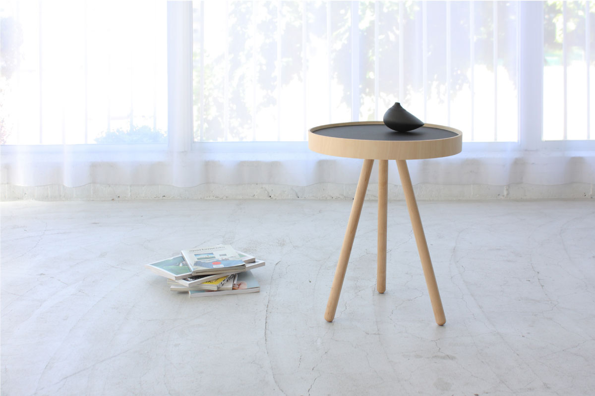 MOHEIM | BY TRAY TABLE black