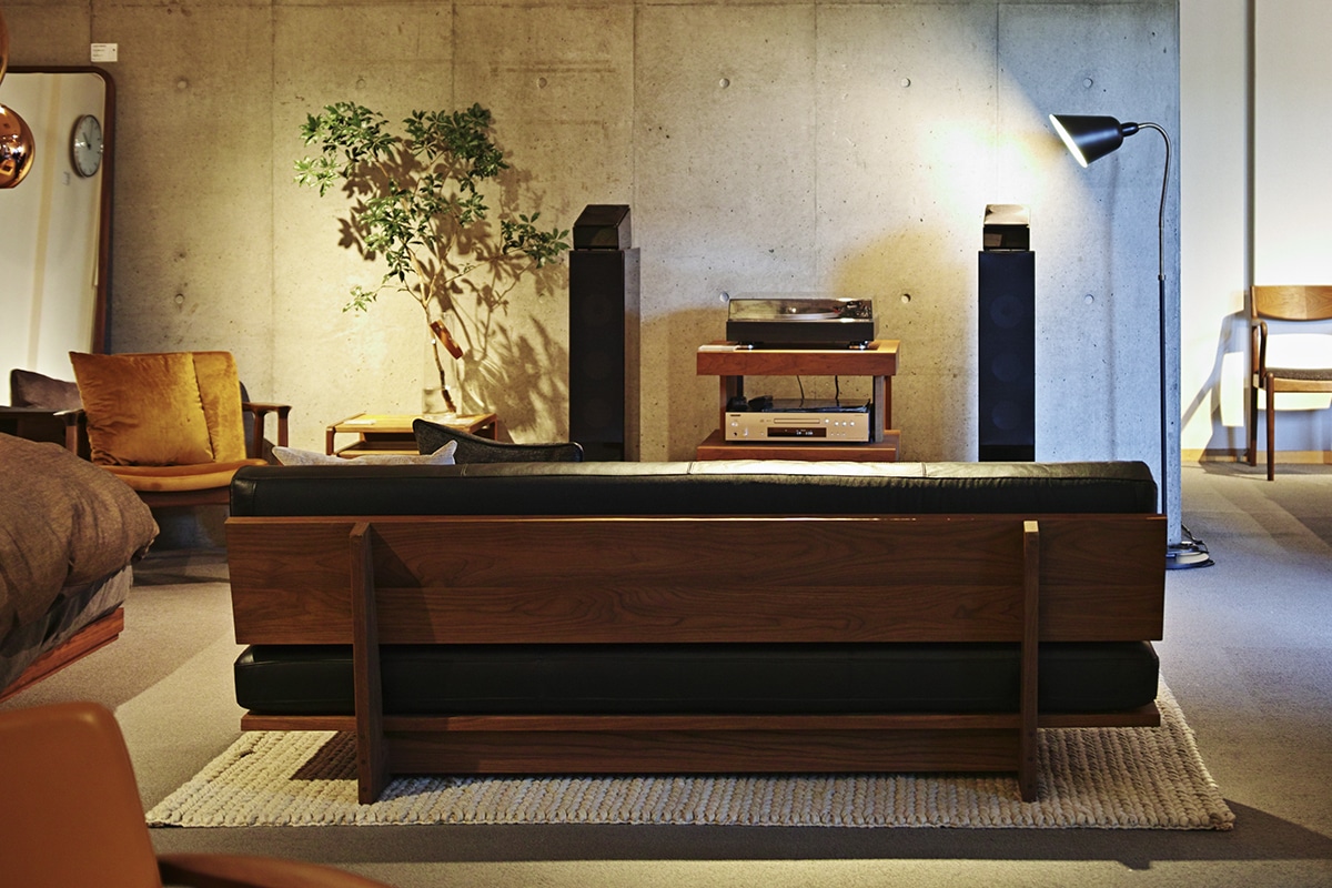 MORELESS SOFA 2シーター160