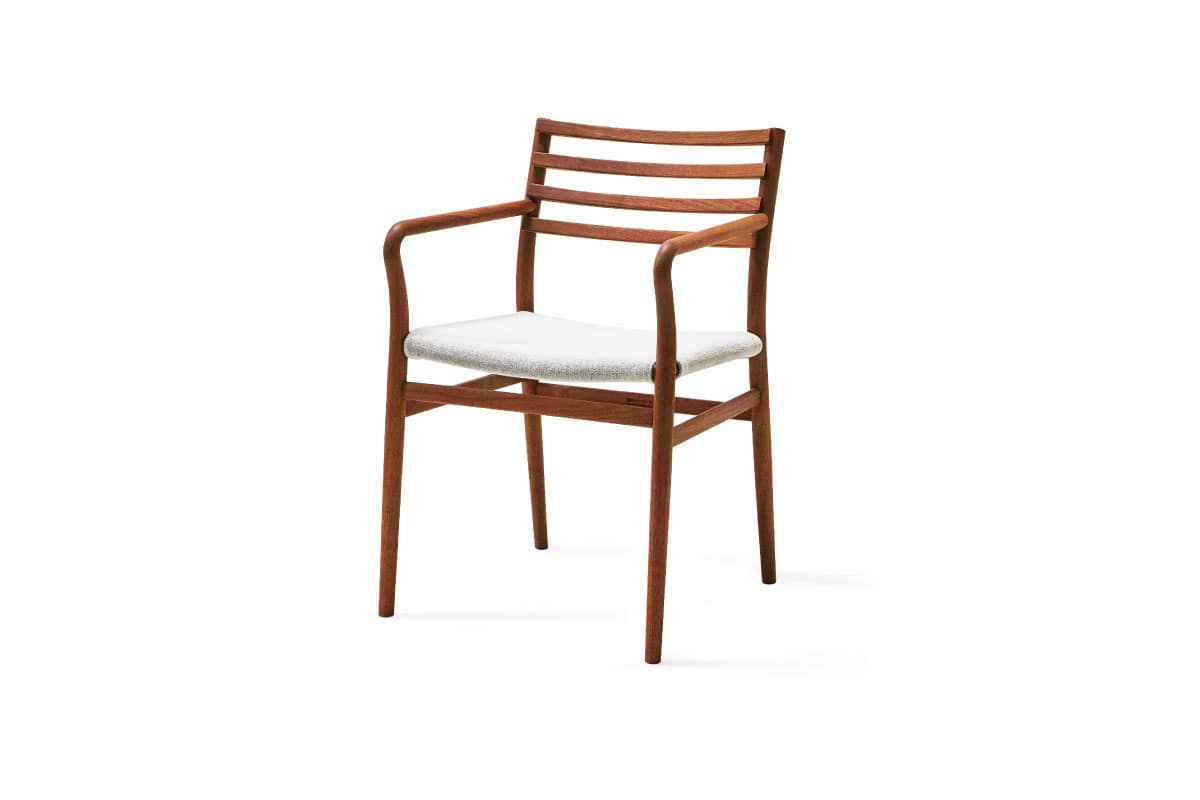 YU UC7 DINING CHAIR