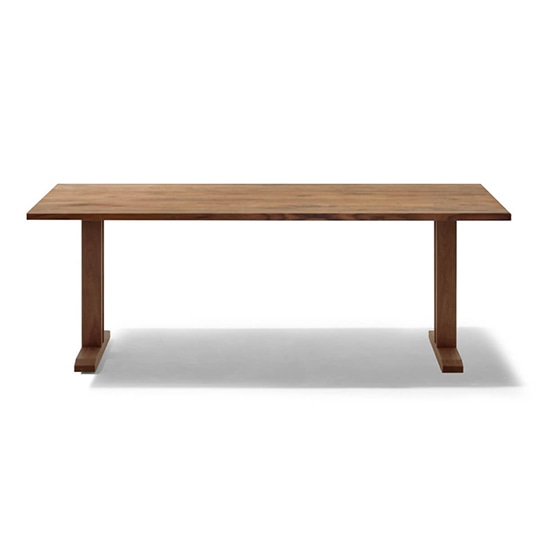 COMMON ROOTS | MATE LOW DINING TABLE
